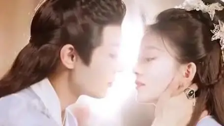 《王妃嫁到，病娇王爷又宠又撩》：甜宠升级，病娇王爷的恋爱攻略！