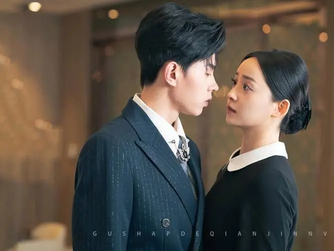 《千金在上》：豪门千金的逆袭之路，爱恨交织的命运乐章！